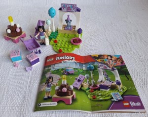 Lego Friends Junior 10748 Emma's huisdierenfeest